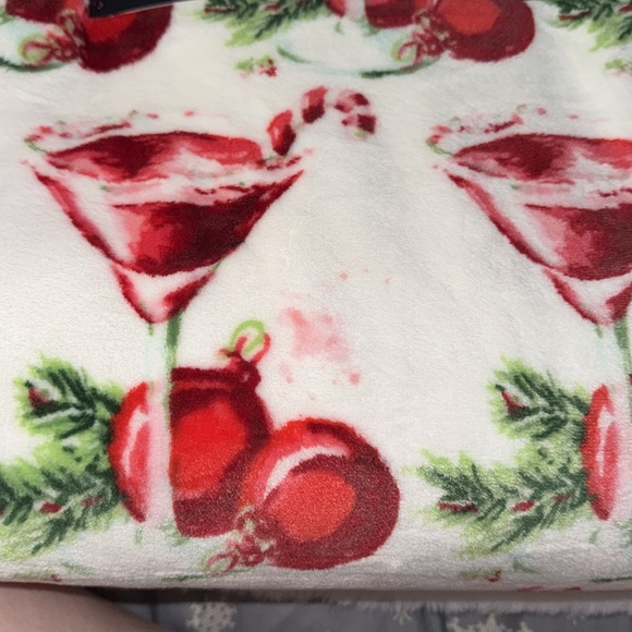 Rachel Roy Christmas cocktail blanket ๐ ๐ธ ๐
๐ป๐
๐ป - Picture 5 of 6
